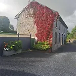 Stone Barn In Galway Countryside Διαμέρισμα