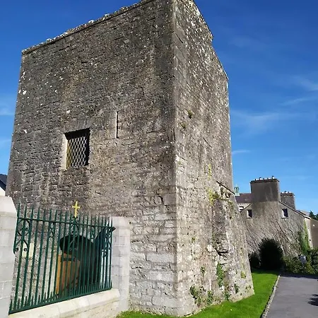 Апартаменты Stone Barn In Galway Countryside Атенрай
