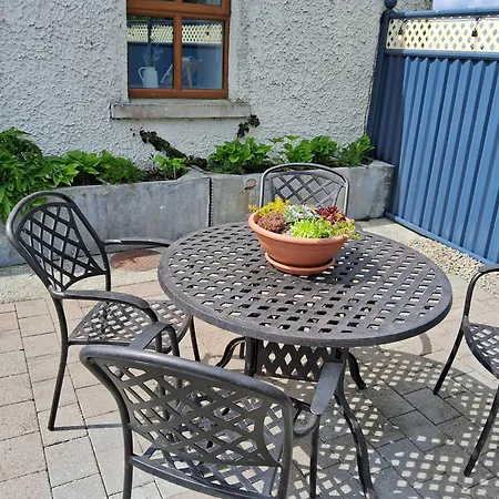 Stone Barn In Galway Countryside * 아선리